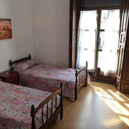 Caces Pension Carretero מראה חיצוני תמונה