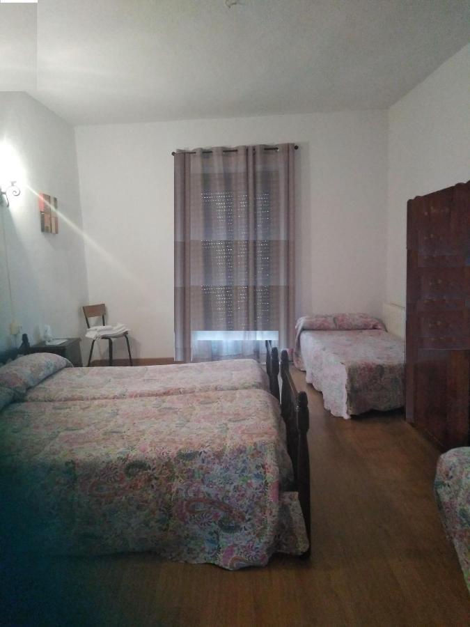 Caces Pension Carretero מראה חיצוני תמונה