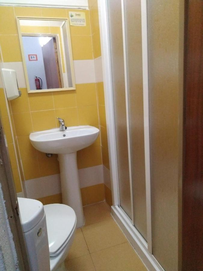 Caces Pension Carretero מראה חיצוני תמונה